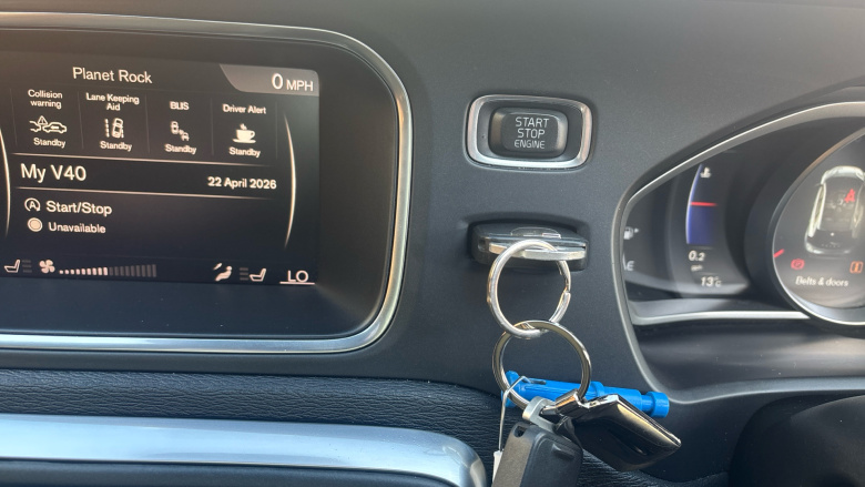 Volvo V40 T2 [122] R DESIGN Pro 5dr Geartronic Petrol Hatchback